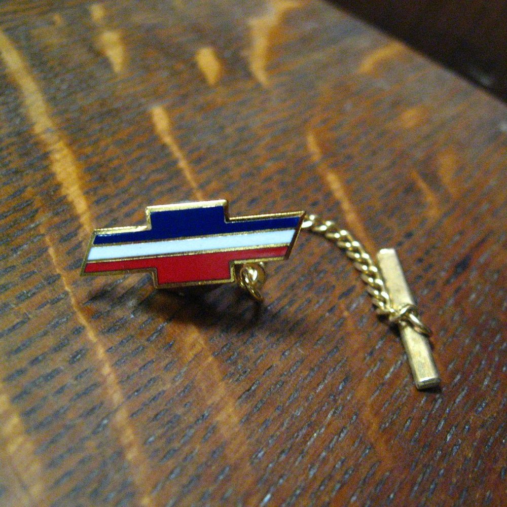 🚗 Chevrolet Chevy Auto Truck Lapel Pin Tie Tack